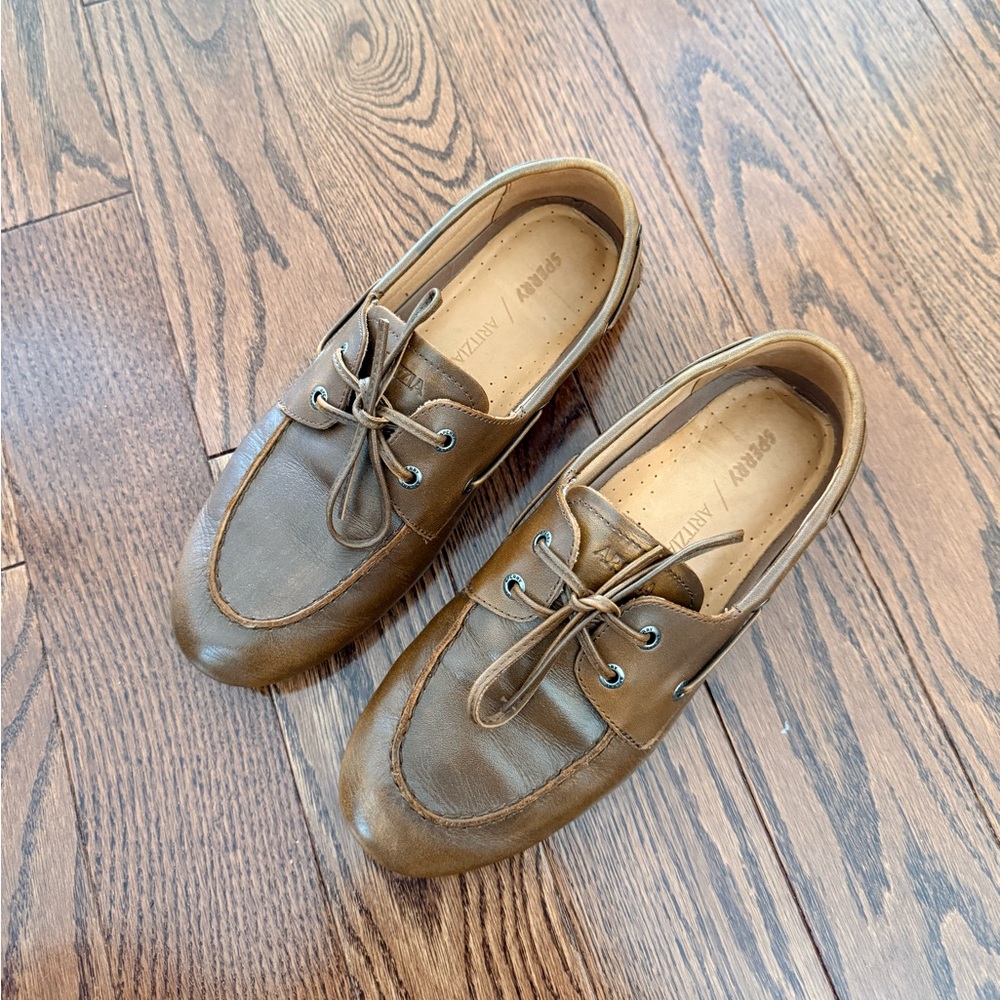 Sperry x Aritzia Slim Boat Shoe